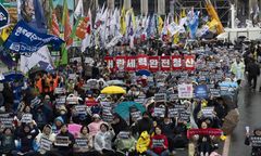 Tłumy na ulicach Seulu. Protesty po impeachmencie prezydenta