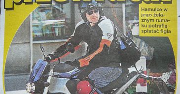 Hubert boi się o kolana