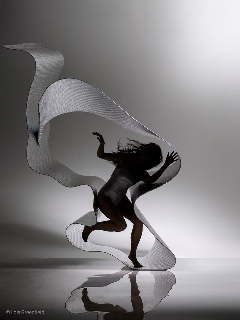 "Ta chwila może istnieć tylko na fotografii" - Lois Greenfield opowiada o fotografowaniu tancerzy Haselbladem z lat 80. 10