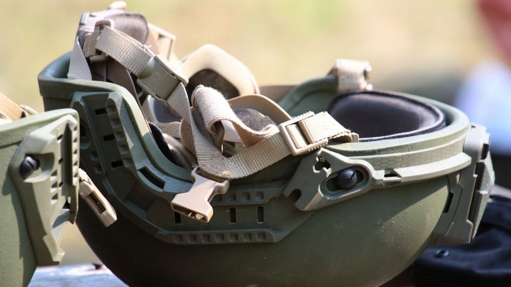 Remont starych hełmów pochłonął miliony