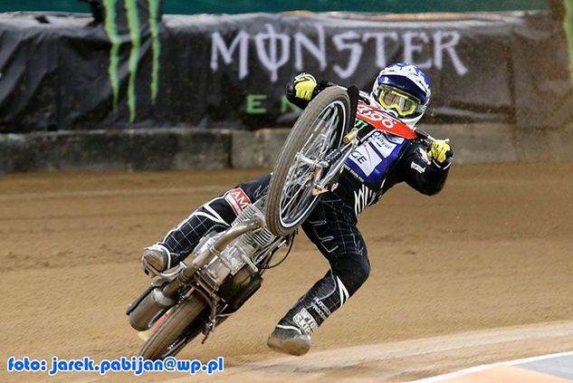 Ogromne ryzyko podejmuje Tai Woffinden, decydując się na start w Gorzowie