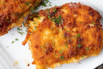 Wielu używa jej do kotletów. To dlatego robią się gumowate i twarde