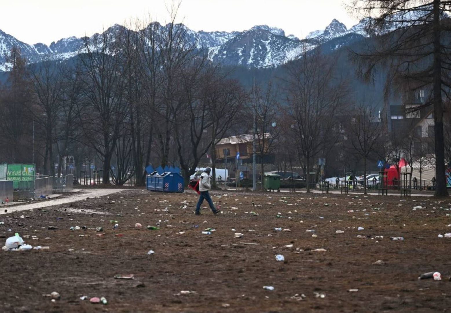 O Tym Nie Marzyło Zakopane. Istna Stajnia Augiasza Po Sylwestrze TVP ...