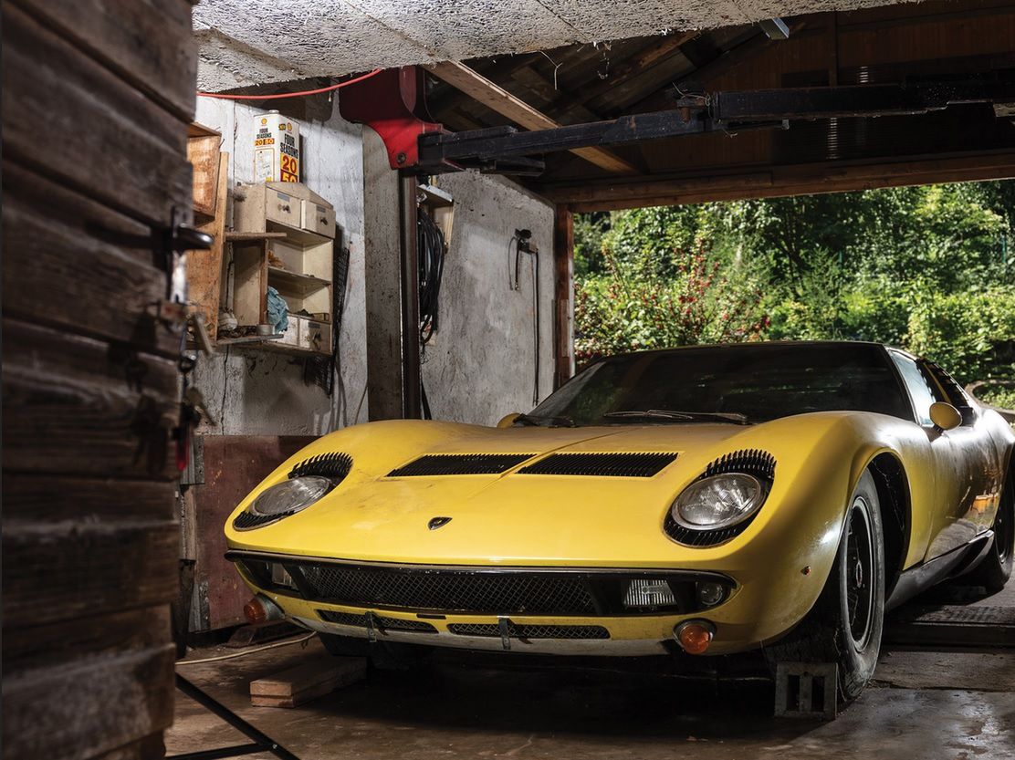 Lamborghini Miura P400 (1969) (fot. Peter Singhof/RM Sotheby's)