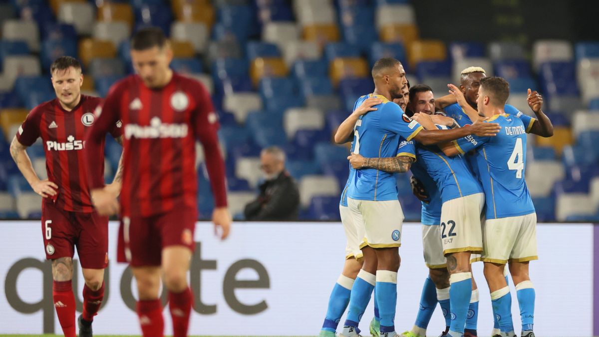 Zdjęcie okładkowe artykułu: PAP / Leszek Szymański / Na zdjęciu: radość piłkarzy Napoli po golu