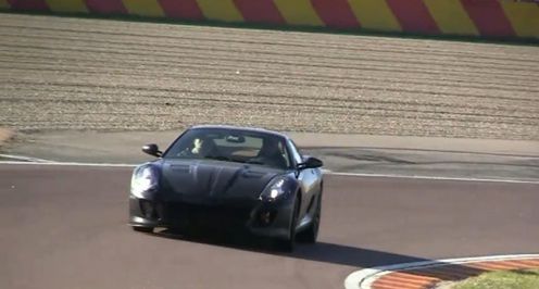 Ferrari 599 przyłapane - lifting czy nowy model? [wideo]