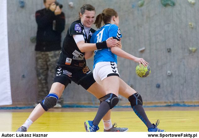 Pierwsze dwa spotkanie pomiędzy Zagłębiem a Politechniką okazały się niezwykle zacięte. Nie brakowało wykluczeń, czerwonych kartek, kontuzji, a nawet niesportowych incydentów