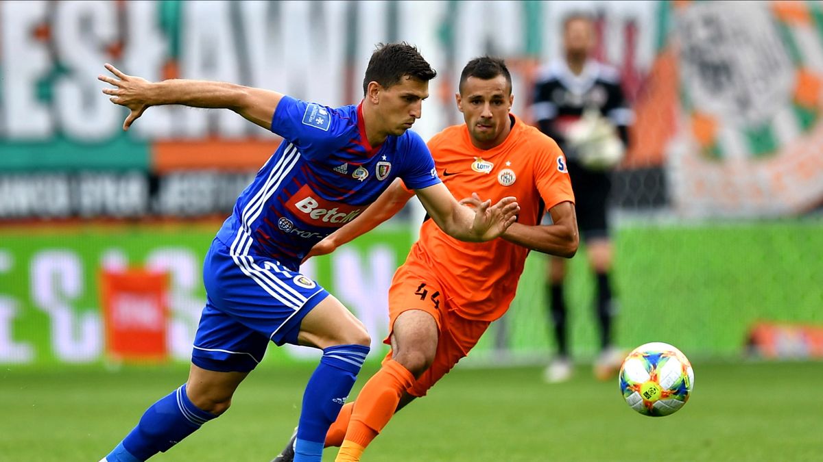 PAP / Maciej Kulczyński / Na zdjęciu: Jakub Holubek (z lewej) i Alan Czerwiński (z prawej)