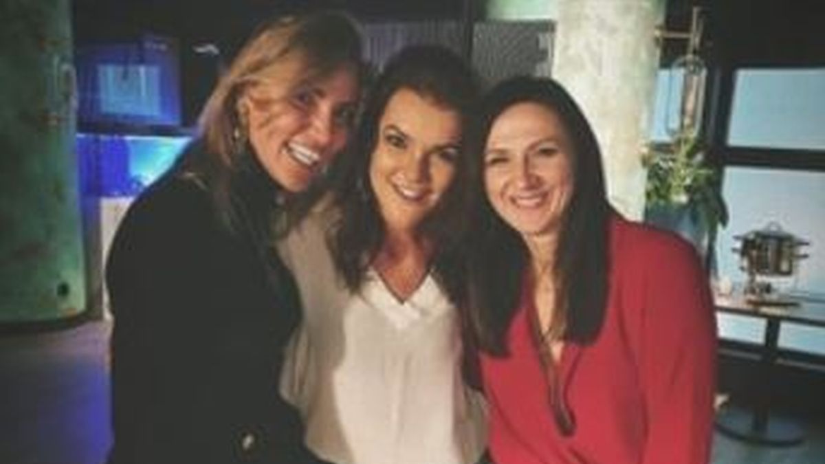 Zdjęcie okładkowe artykułu: Instagram / Agnieszka Radwańska / Na zdjęciu od lewej: Sylwia Gruchała, Agnieszka Radwańska i Monika Pyrek