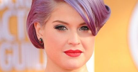Kelly Osbourne: z brzydkiego kaczątka w piękność