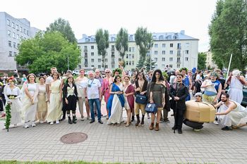 Studenci wstąpili na Olimp i przejęli miasto na czas Piernikalii [fotorelacja]