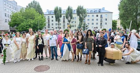 Studenci wstąpili na Olimp i przejęli miasto na czas Piernikalii [fotorelacja]