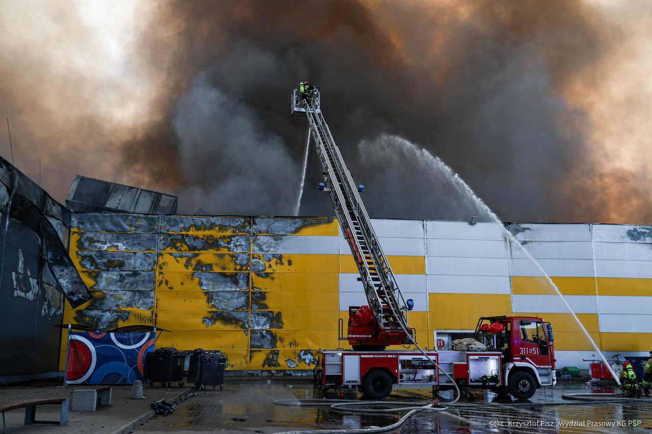 1400 lokali, wśród najemców 14 narodowości. Spłonął ogromny biznes