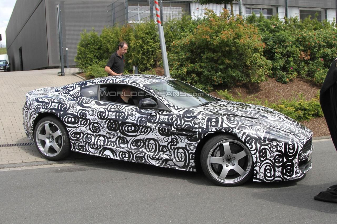 Aston Martin DB9 2013