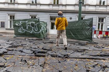 Kraków: Remont ulicy Piłsudskiego w poszerzył się o Straszewskiego. Centrum  zablokowane