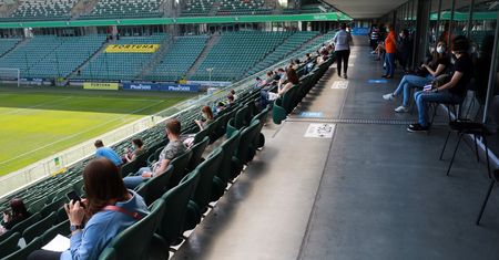 "Wypad na działkę zamiast szczepionki". Brak zainteresowania wygasza punkty szczepień