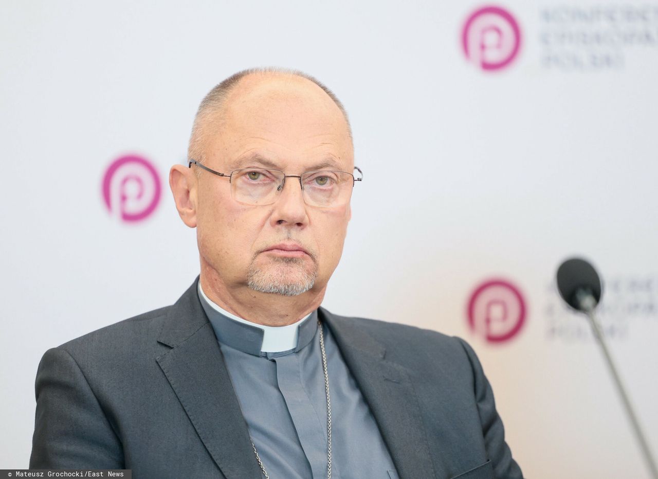 Absurdalne zachowanie biskupa na spotkaniu ze skrzywdzonymi. Mówił o "pogwałceniu"
