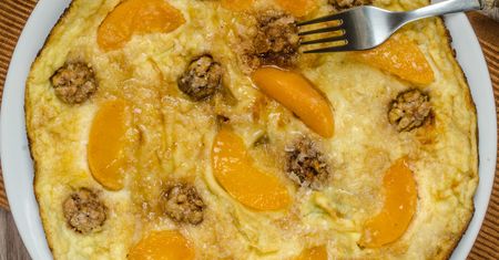 Wrzuć na patelnię i zalej masą jajeczną. Śniadanie tak pyszne, że rodzina prosi o powtórkę