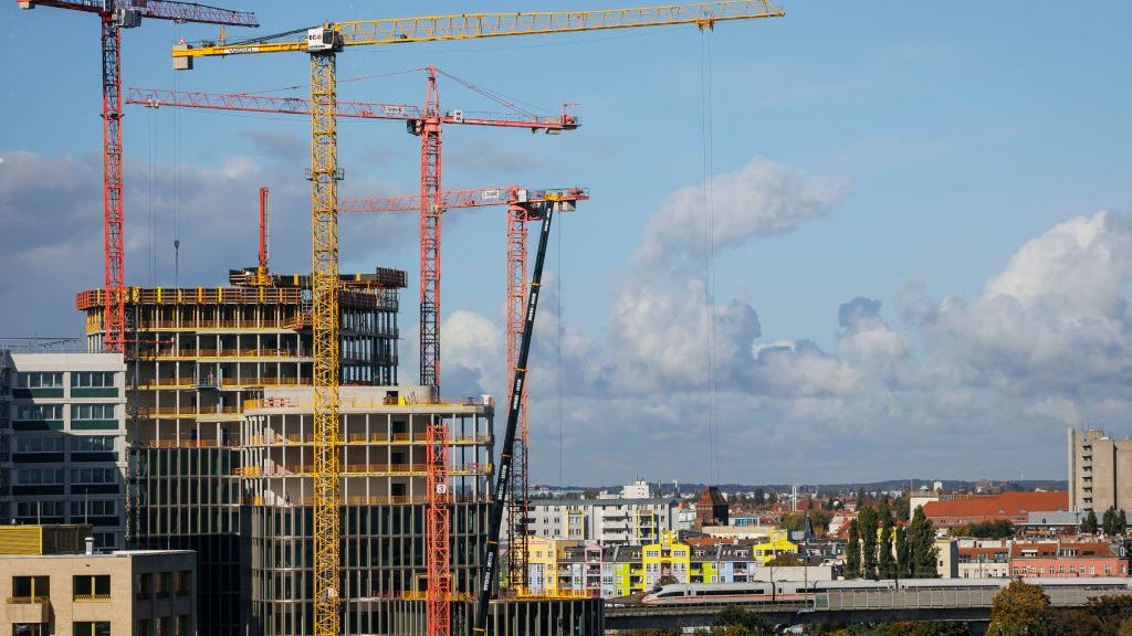 W Berlinie jest problem z liczbą mieszkań. Zieloni proponują ref