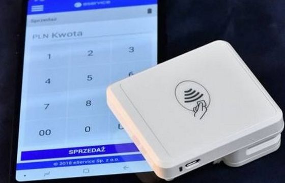 Mastercard z eService: smartfon z opcją  LitePOS jako terminal płatniczy