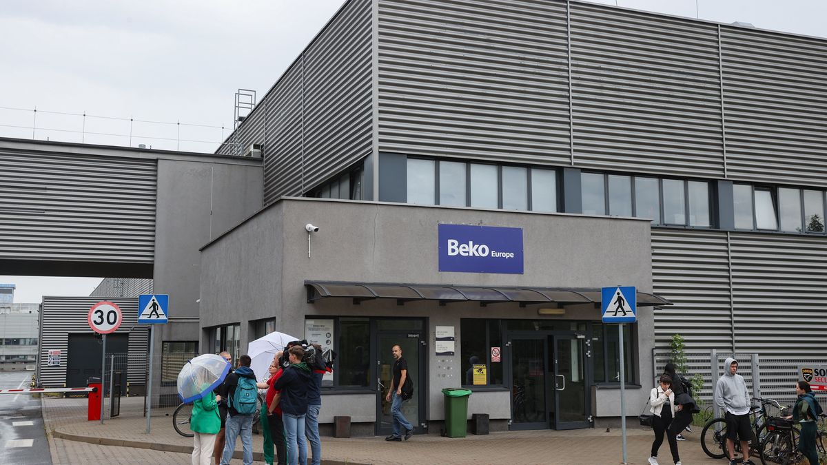 Protest w zakładzie Beko w Łodzi