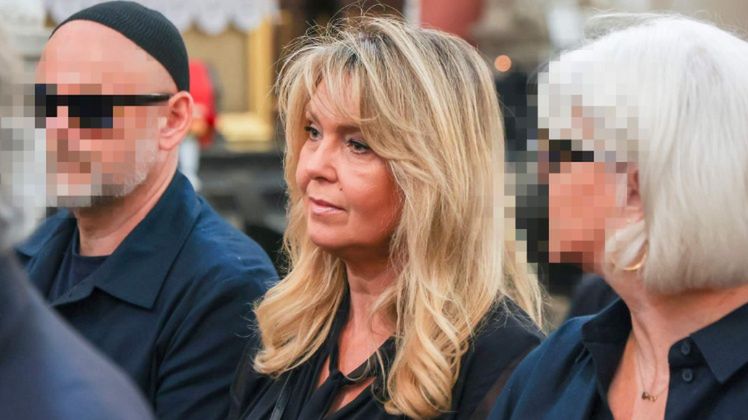 Ewa Wachowicz wzięła udział w pogrzebie Jana A.P. Kaczmarka