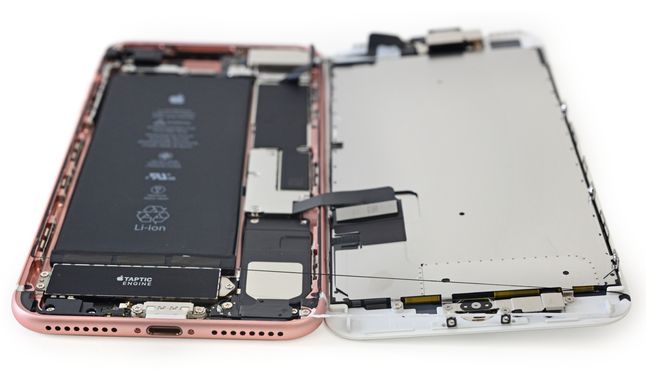 iPhone 7 Plus - wnętrze