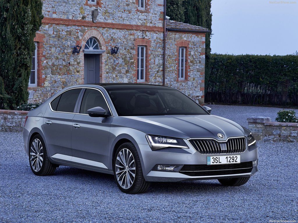 Škoda Superb - nowa limuzyna dla ludu!