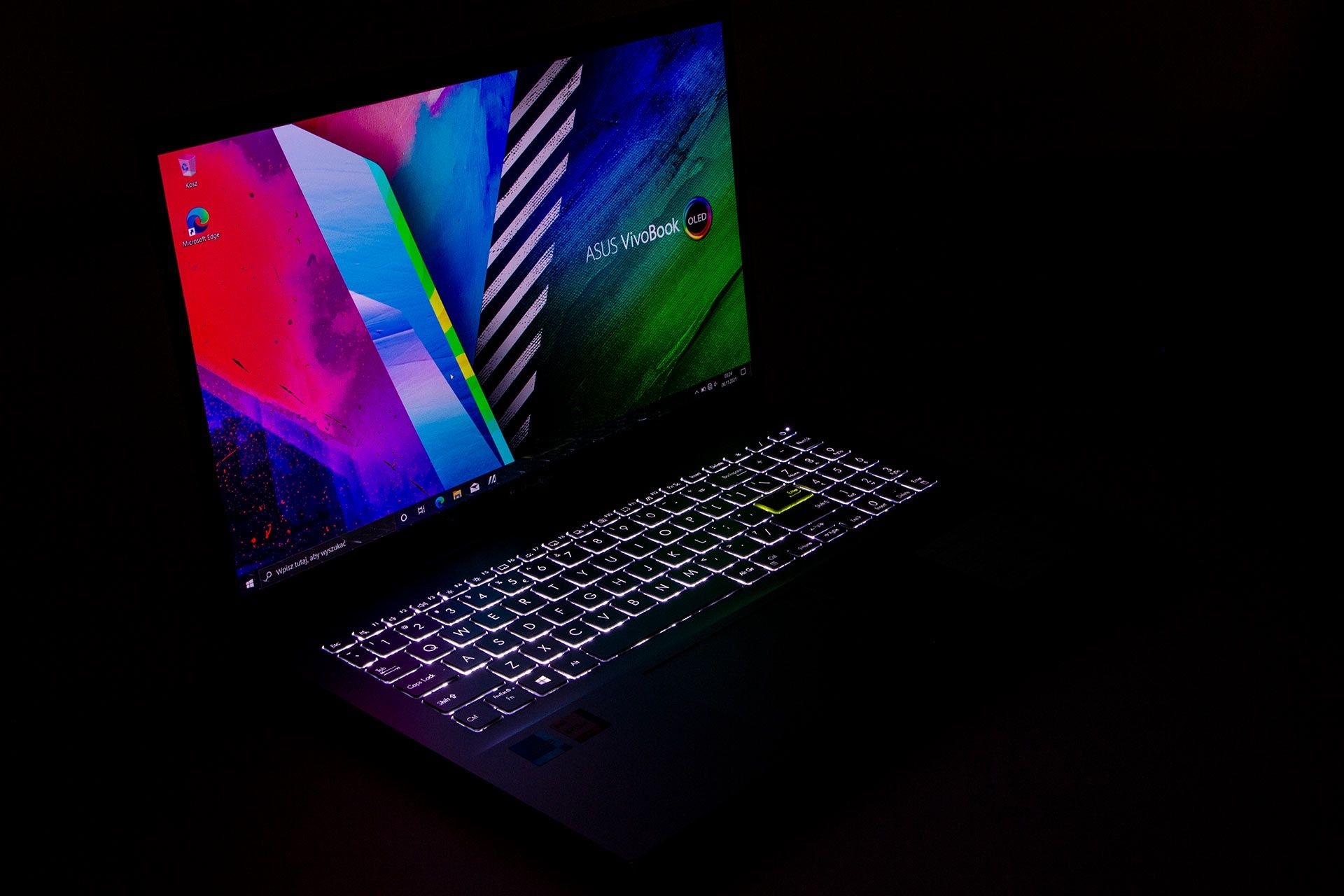 ASUS Vivobook 15 OLED K513 - podświetlana klawiatura