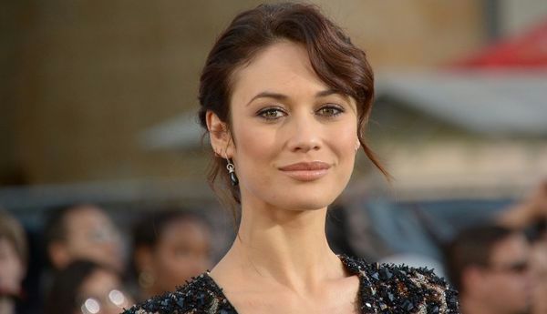 Olga Kurylenko zakochanym szpiegiem