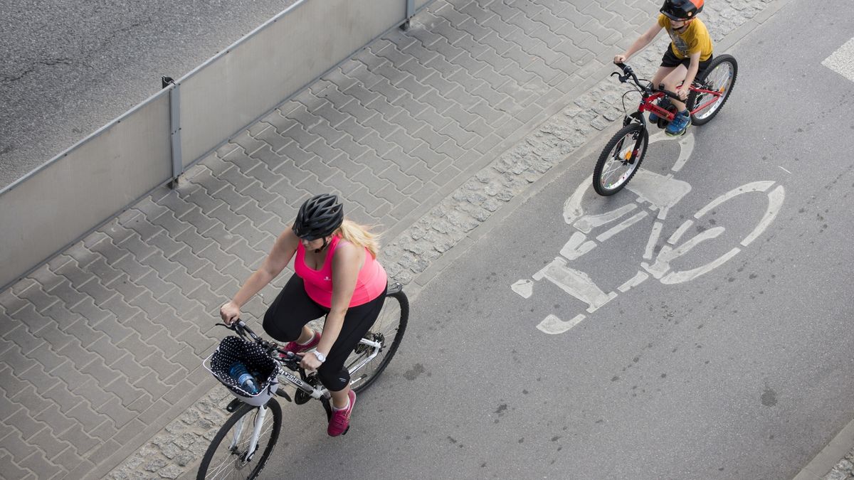 Warto znać podstawowy przepis, że dziecko do 10 roku życia jest pieszym. Ze wszystkim konsekwencjami i przywilejami.