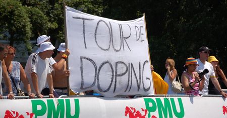 Tour de France. Oszustwa i skandale… niemal od początku