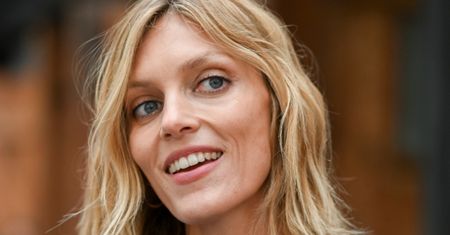 Anja Rubik chwali się wspólnym selfie z Hailey Bieber, Zoe Kravitz i Rosie Huntington-Whiteley! Fani: "ŚMIETANKA" (FOTO)