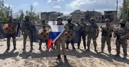 Rosja szykuje się na NATO? Trwa rekrutacja prawicowych terrorystów