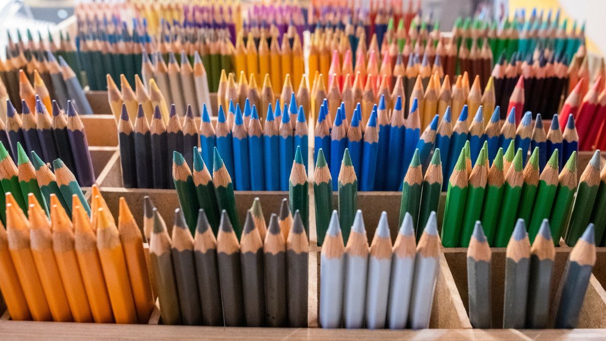 Wyprawka szkolnaFot. Lukasz Gdak/East News, Poznan, 29.08.2022. Sklep papierniczy w Poznaniu. Artykuly szkolneLukasz Gdak