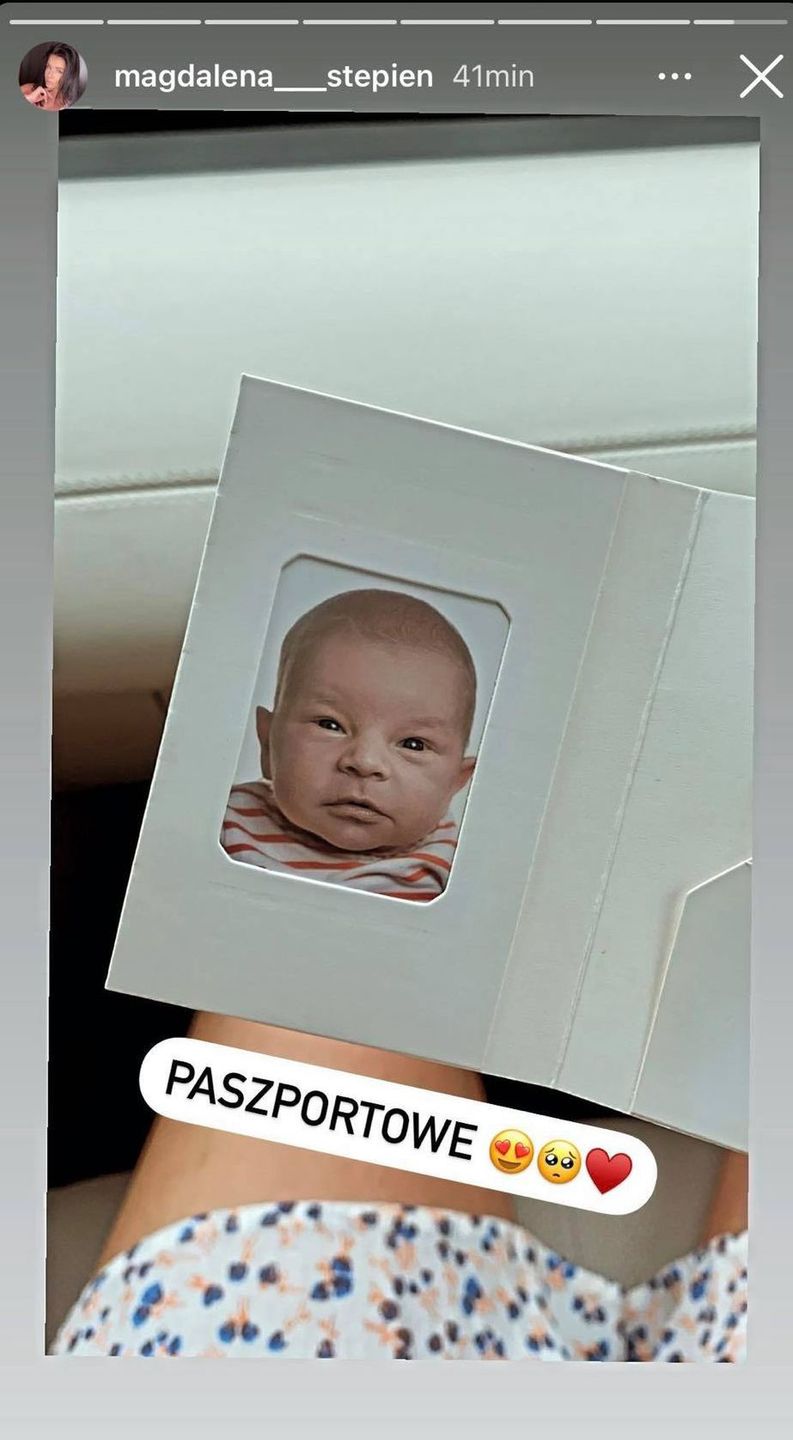 Magdalena Stępień wyrabia paszport dla Oliwiera