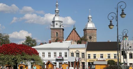 Miasta milionerów. Wysyp bogaczy w Nowym Sączu i Piasecznie
