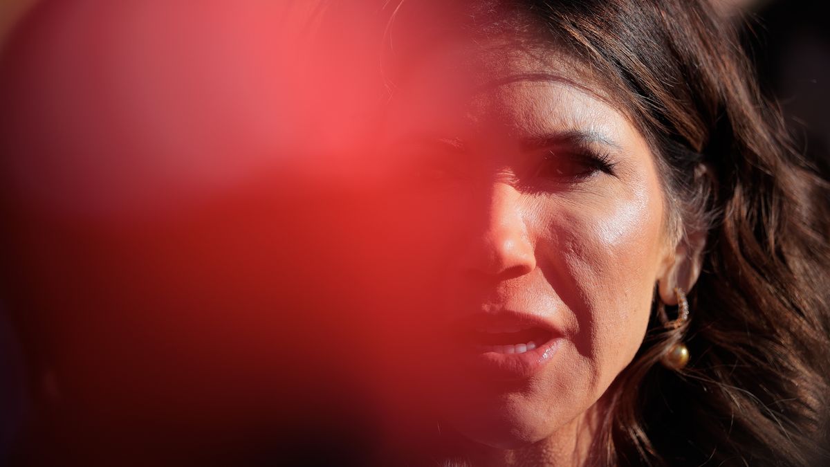 WASHINGTON, DC - JANUARY 15: U.S. Secretary of Homeland Security Kristi Noem talks to reporters outside the West Wing following a television interview at the White House on January 15, 2026 in Washington, DC. Earlier this morning on Truth Social, U.S. President Donald Trump posted a warning that he may enact the Insurrection Act in response to rising tensions between protesters and federal agents in Minneapolis. (Photo by Chip Somodevilla/Getty Images)