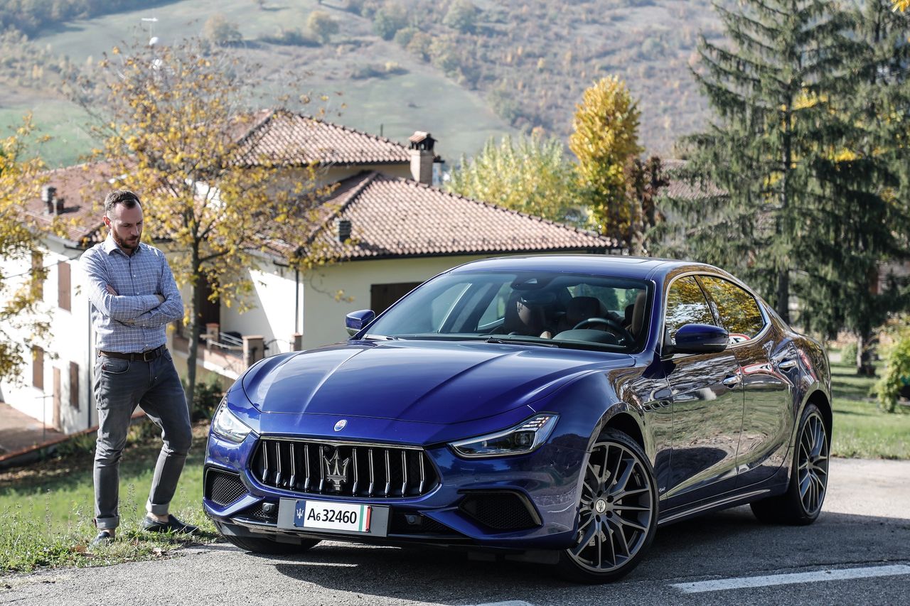 Maserati Ghibli Hybrid z autorem tekstu (fot. Maserati)