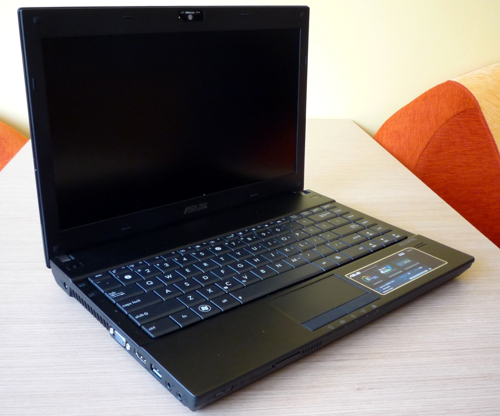 ASUSPRO B33E – propozycja nie tylko dla biznesmena [test] 24