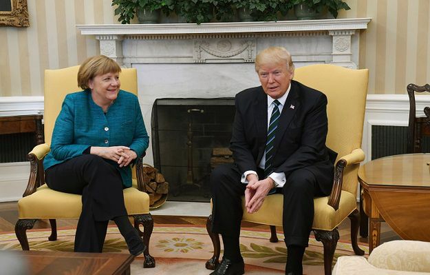 Donald Trump nie chciał podać ręki Angeli Merkel. Mamy nagranie