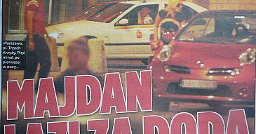 Radek nadal łazi za Dodą
