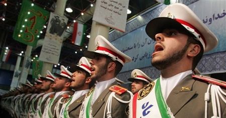 Iran świętuje rewolucję