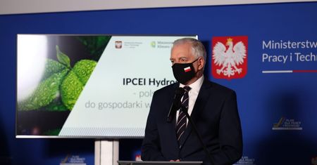 SIM-y i SAN-y zastąpią Mieszkanie Plus. Gowin mówi o "uwolnieniu potencjału gmin"