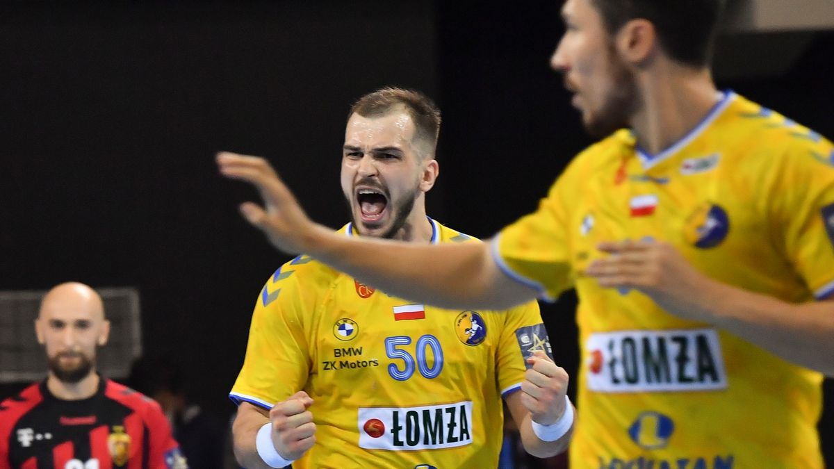 PAP/EPA / GEORGI LICOVSK / Na zdjęciu: piłkarze Łomża Vive Kielce