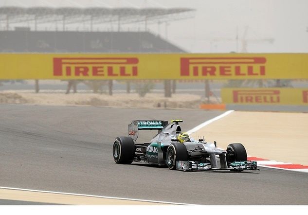 Rosberg na torze Sakhir