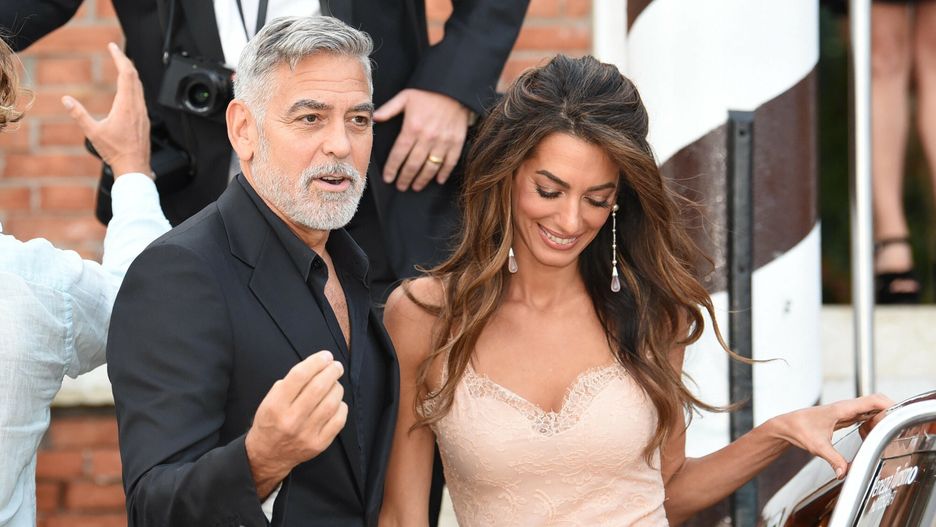 Amal i George Clooney podczas festiwalu w Wenecji
