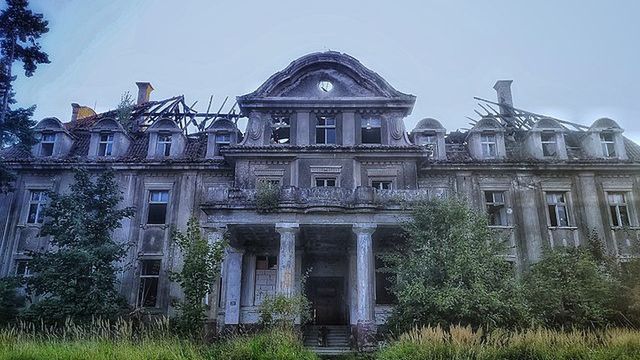 Najpilniejszą potrzebą w pałacu w Bełczu Wielkim jest rekonstrukcja dachu