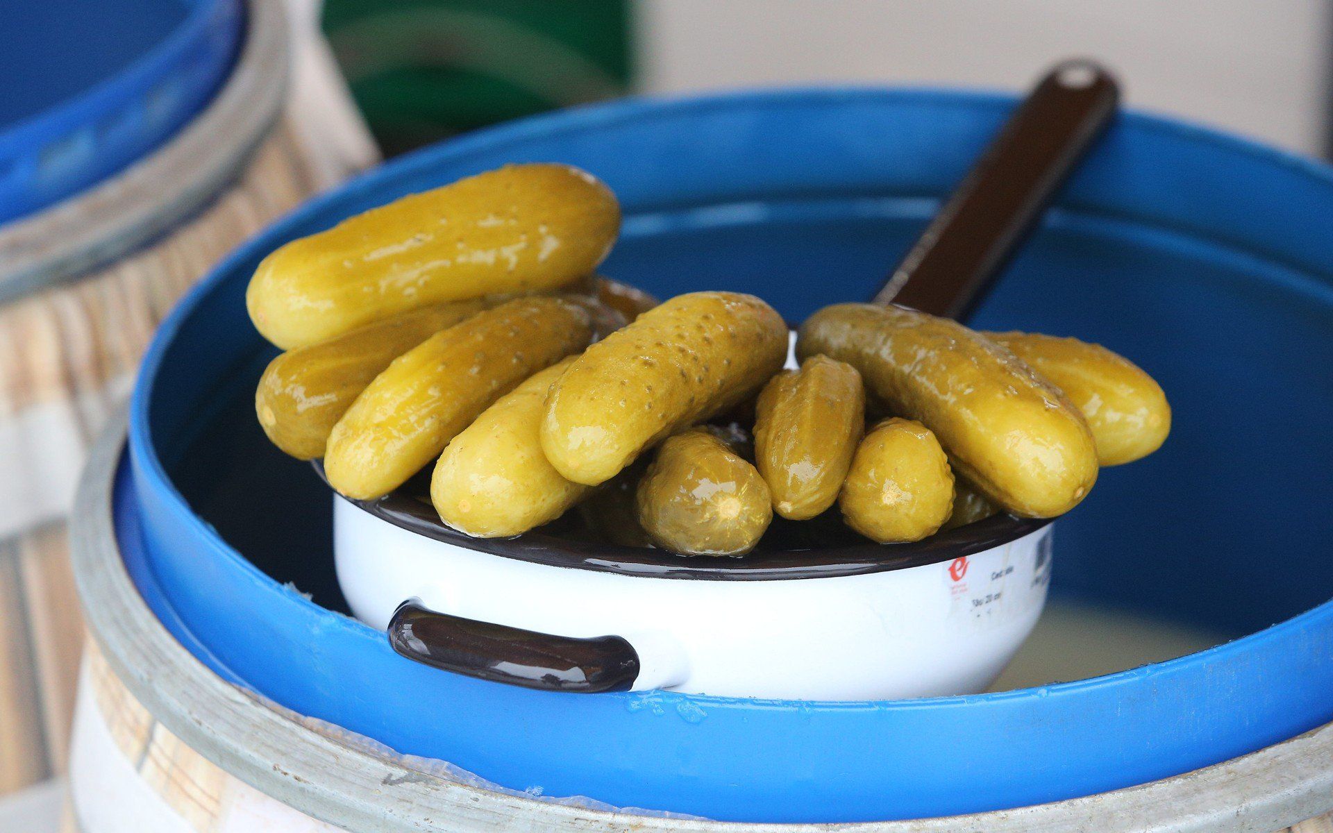 Najlepsza przyprawa do ogórków kiszonych