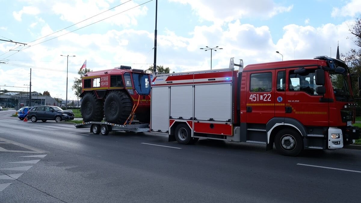 Strażacy z Lubartowa najechali na kolizję w centrum Lublina